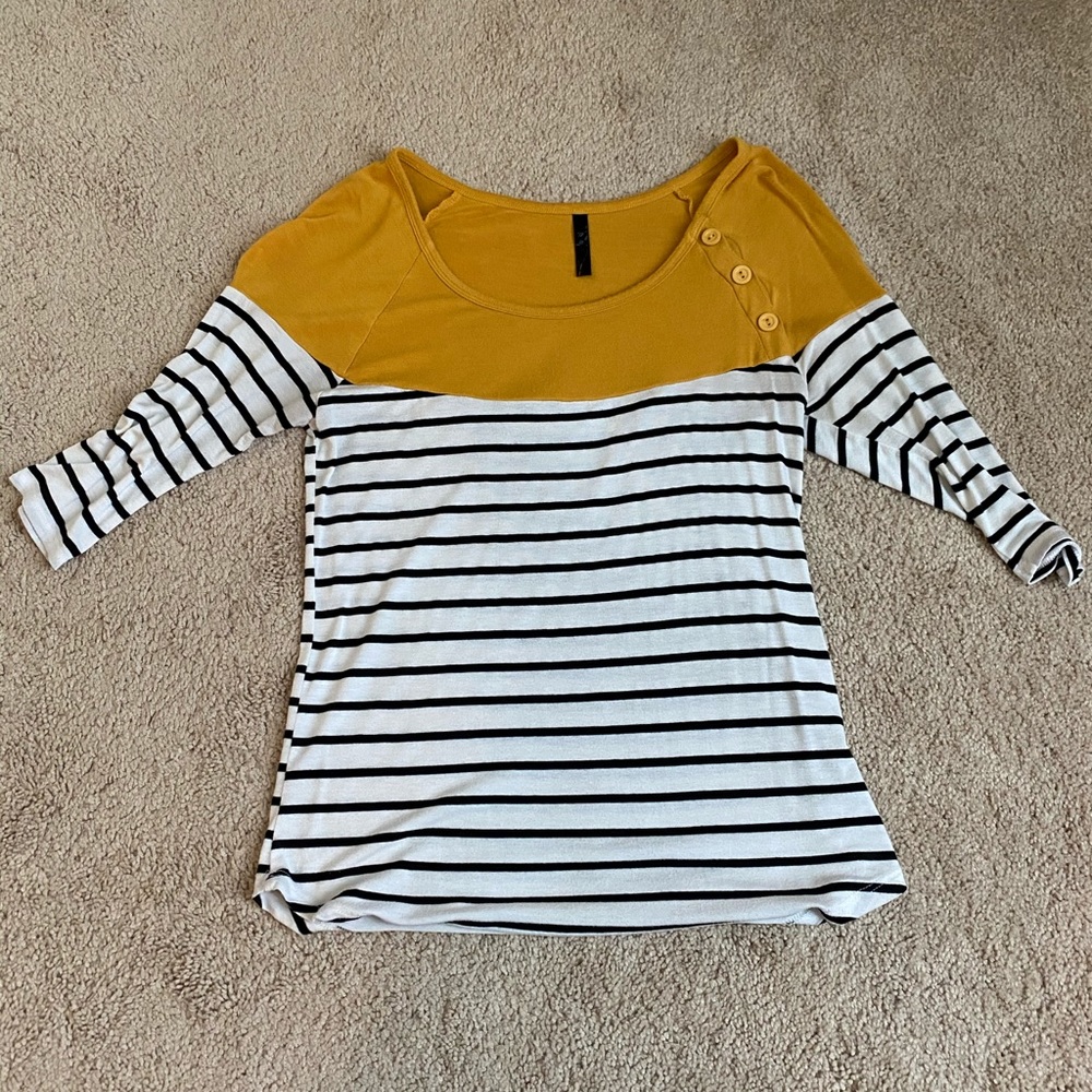 Striped top size small